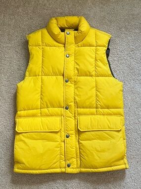 J Crew yellow puffer vest men’s S